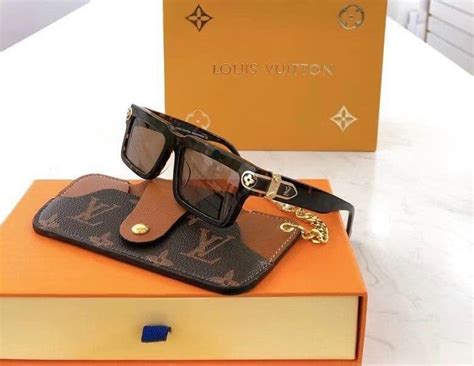 louis vuitton kính râm